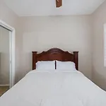 Los Angeles Retreat Close To Hotspots